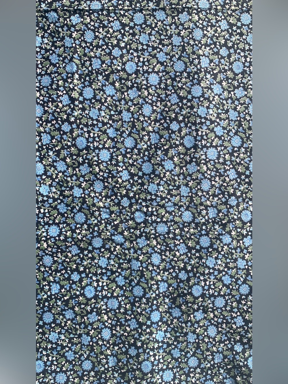 Stunning Antique 1930s cotton black blue green & white floral whimsygoth fabric - Picture 11 of 16